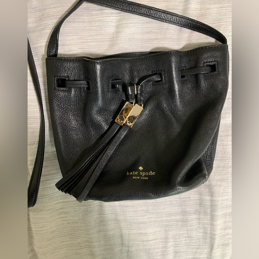 Black Late Spade bucket bag